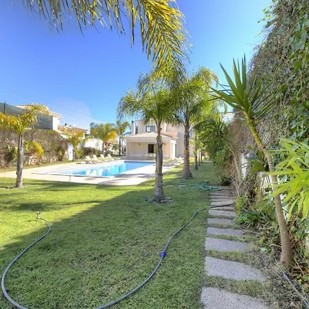 Villa Casa Serrao With 4 Bedrooms Sleeps 8