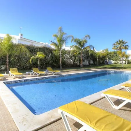 Casa Serrao With 4 Bedrooms Sleeps 8 Carvoeiro (Lagoa)