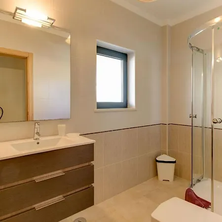 Villa Casa Serrao With 4 Bedrooms Sleeps 8