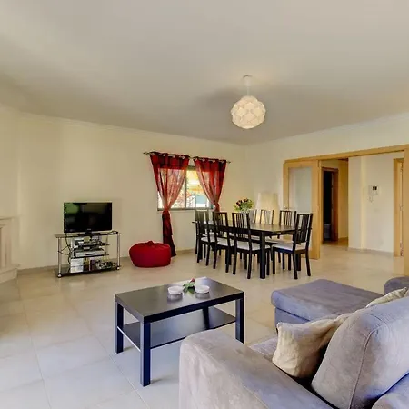 Casa Serrao With 4 Bedrooms Sleeps 8 * Carvoeiro (Lagoa)
