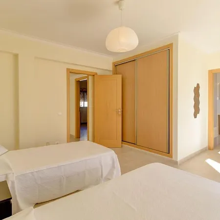 Casa Serrao With 4 Bedrooms Sleeps 8 *